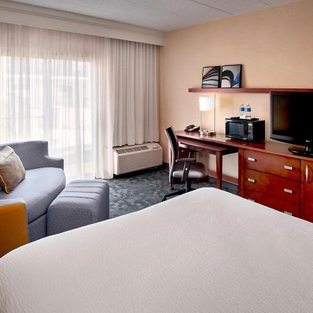 Courtyard By Marriott Hartford Windsor Airport Hotell Exteriör bild