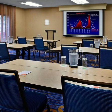 Courtyard By Marriott Hartford Windsor Airport Hotell Exteriör bild